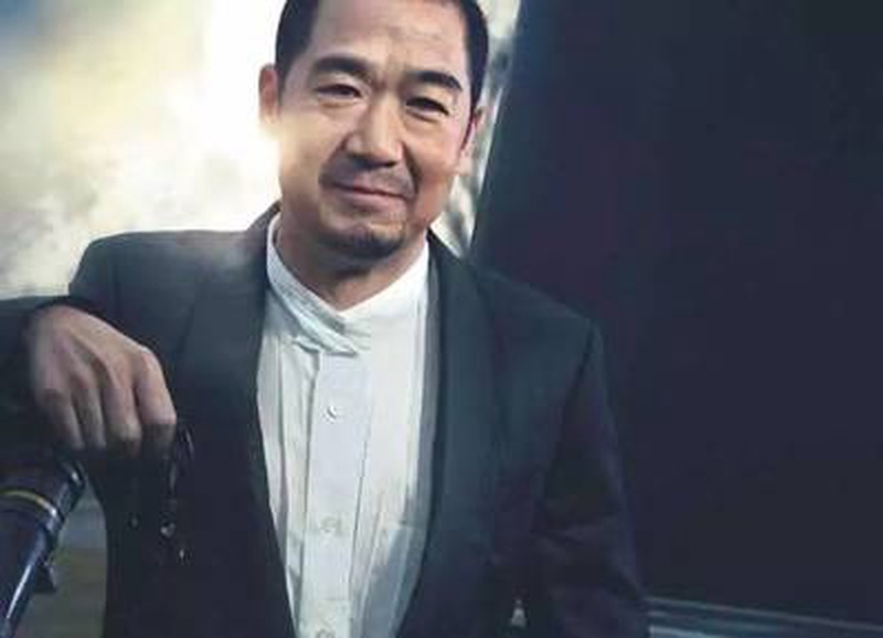 张国立